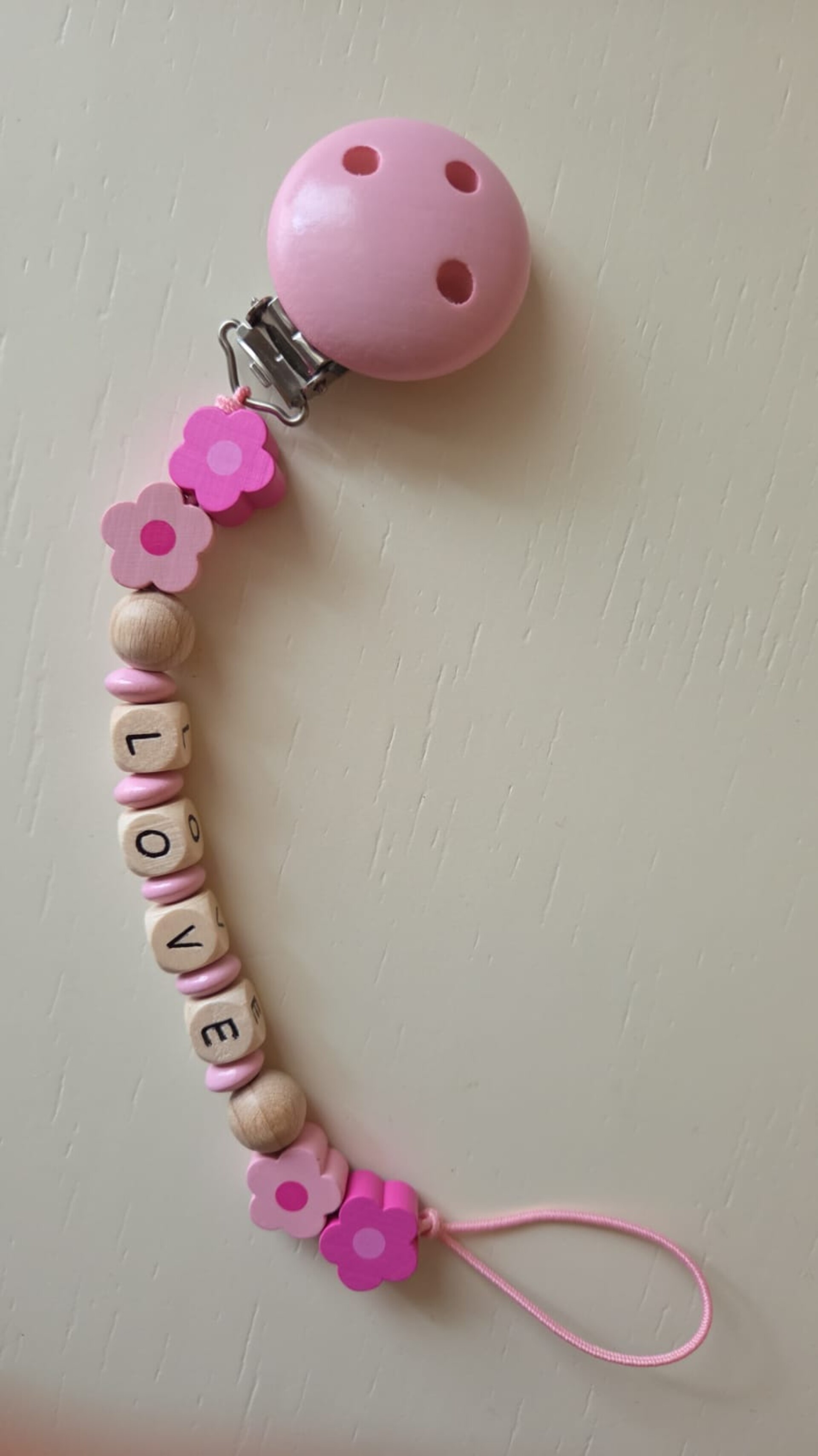 Catenella porta ciuccio in legno naturale Rosa Gentile Baby Couture Love