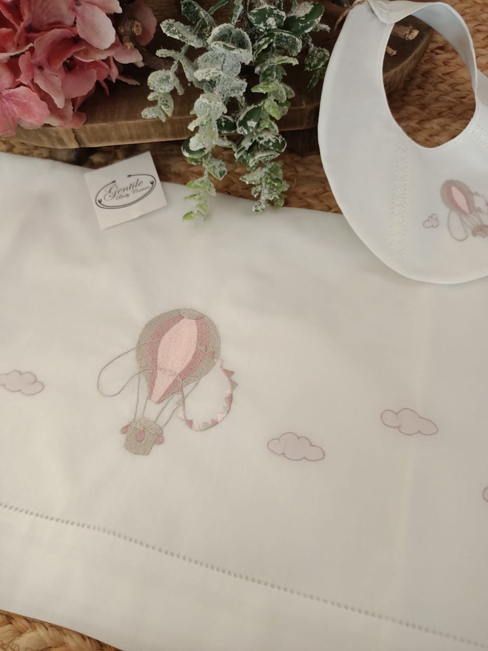 Lenzuolino per carrozzina 3 pezzi Mongolfiera Gentile Baby Couture Modello unico realizzato a mano