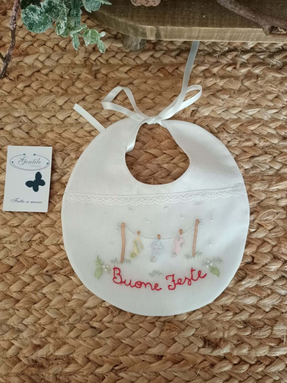 Bavetta Buone Feste Gentile Baby Couture Ricamata a mano