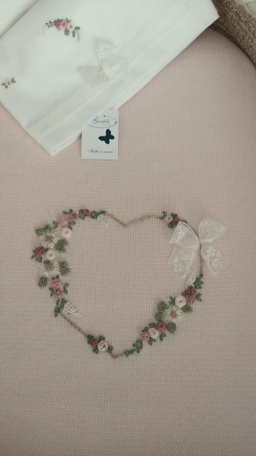 Copertina per carrozzina CUORE in filo di cotone Rosa ricamata a mano Gentile Baby Couture