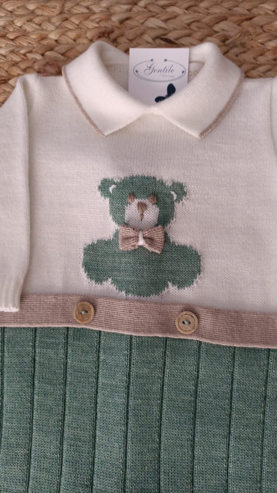 Tutina con cappellino e babbucce in misto lana Panna / Verde / Tortora taglia 3 mesi Bimbalò Orsetto