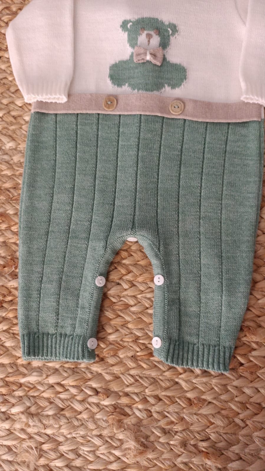 Tutina con cappellino e babbucce in misto lana Panna / Verde / Tortora taglia 3 mesi Bimbalò Orsetto