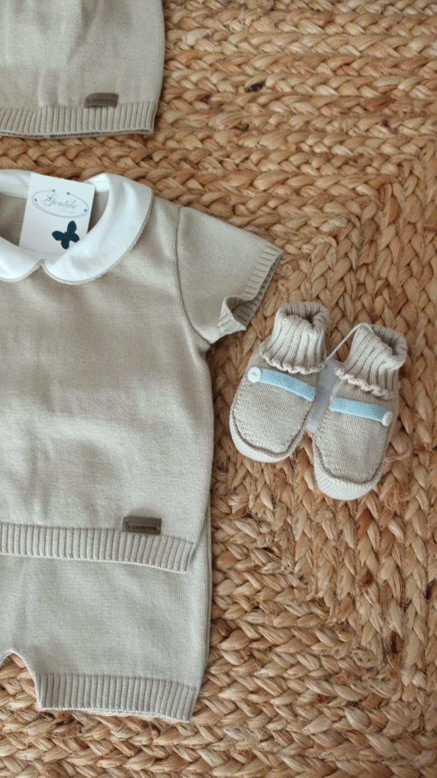 Completo 2 pezzi con cappellino e babbucce in filo di puro cotone Corda taglia 3 mesi Le Coconne Corto