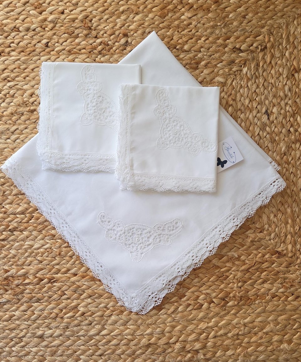 Mussole in puro cotone con pizzo di Cantù Gentile Baby Couture