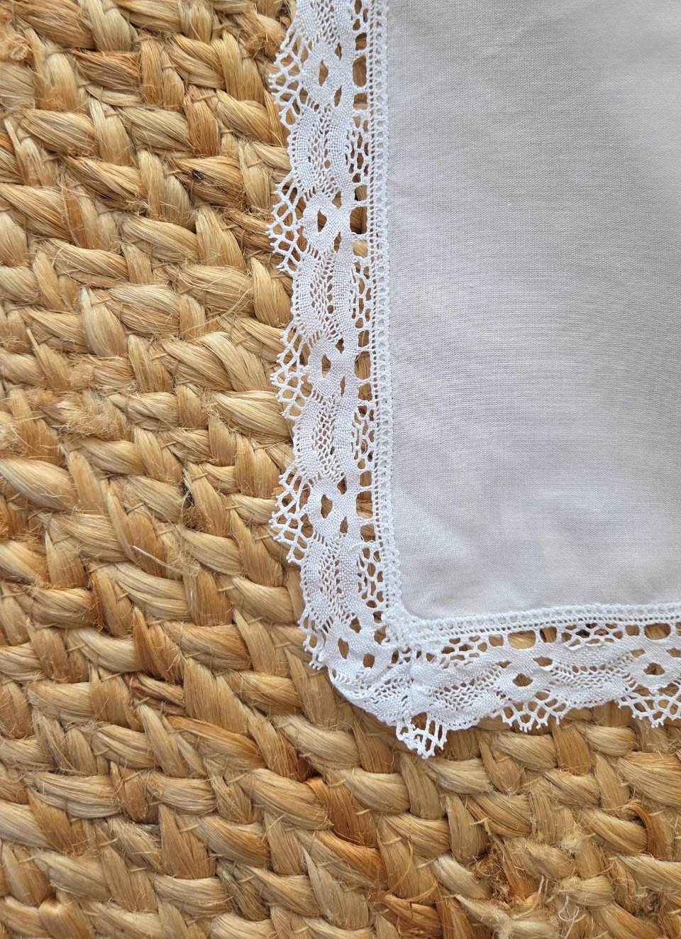 Mussole bianche con merletto Gentile Baby Couture