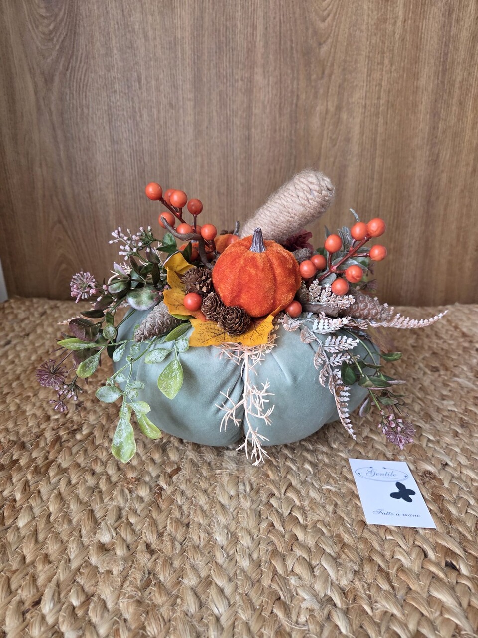 Zucca decorativa in velluto con fiori e rami Gentile Ricami Grande