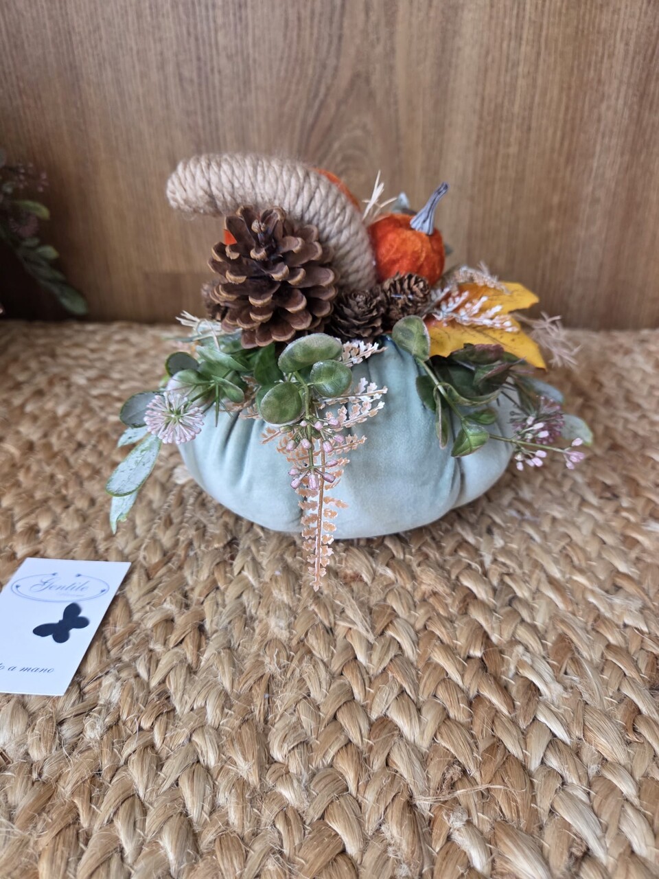 Zucca decorativa in velluto con fiori e rami Gentile Ricami Piccolo