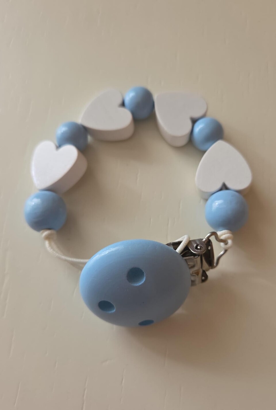 Catenella porta ciuccio in legno naturale Celeste / Bianco Gentile Baby Couture Cuori