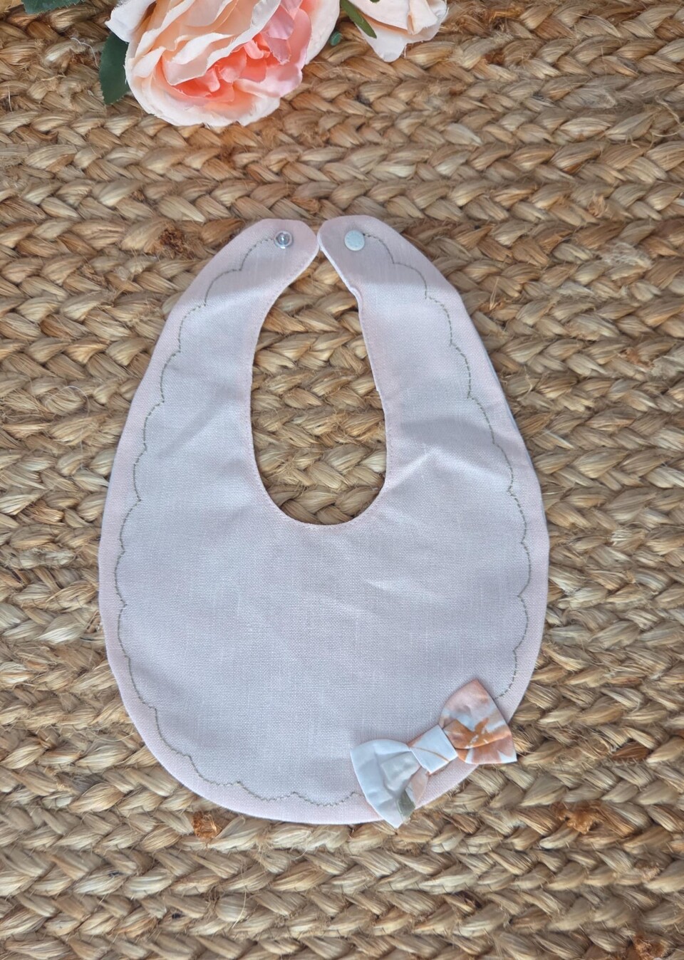 Bavetta in lino con fiocchetto Barcellino