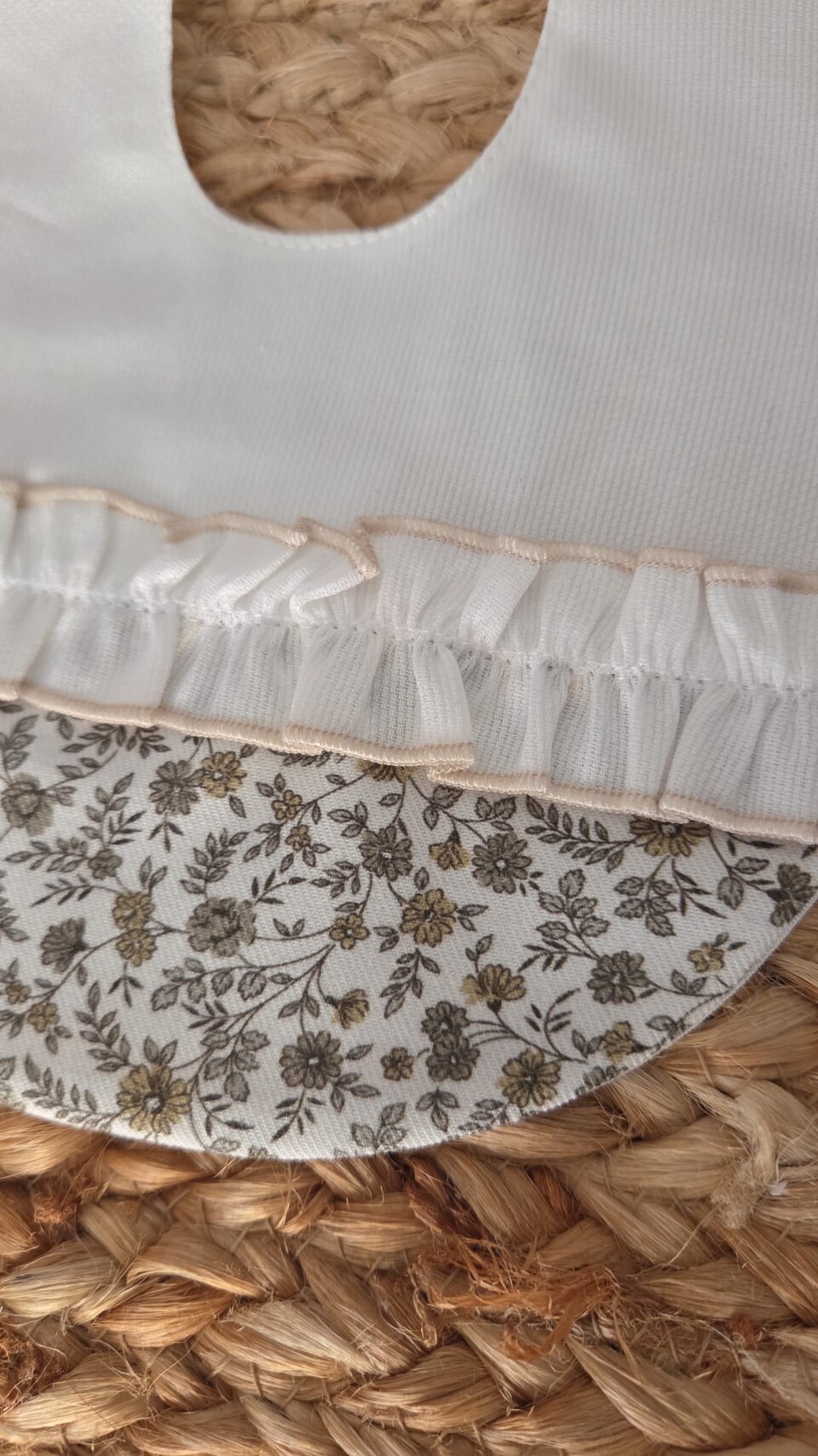 Bavetta in puro cotone Bianca con fiorellini stampati Barcellino