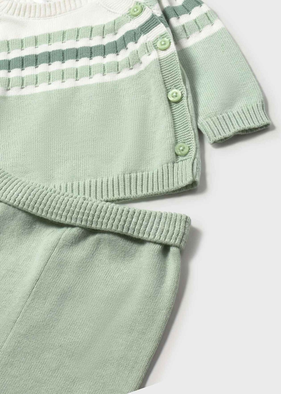 Completo 2 pezzi in filo di puro cotone Verde Alga / Bianco Mayoral