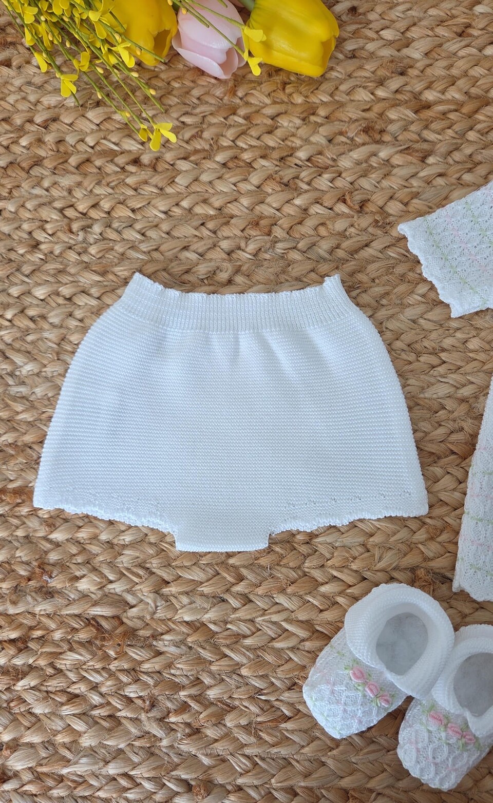 Completo 2 pezzi con cappellino e babbucce in puro cotone Bianco / Rosa Pesco / Lime taglia 0-3 mesi Marlù