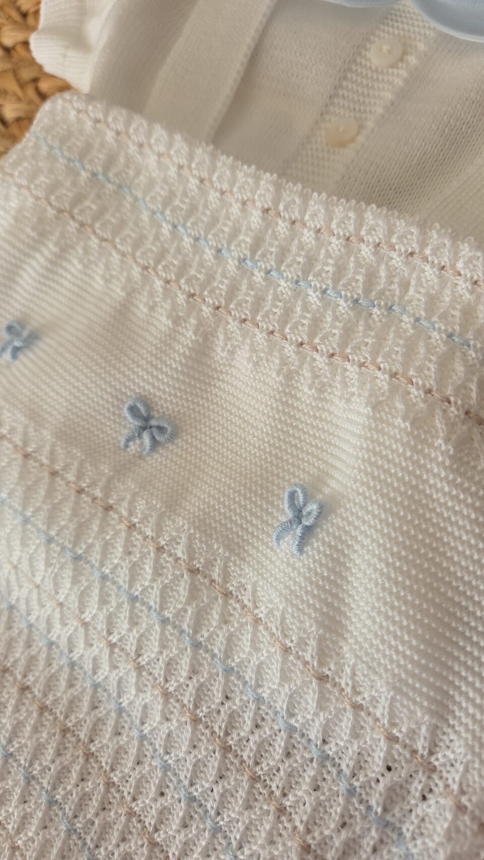 Salopette 2 pezzi con babbucce in filo di puro cotone Bianco / Cielo Polvere / Noce taglia 0-3 mesi Marlù