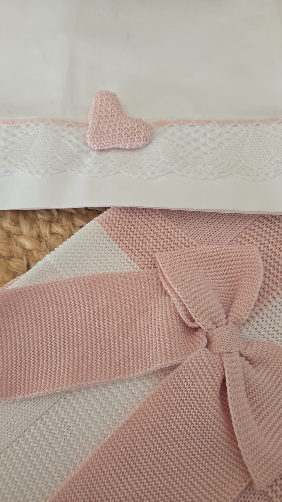 Completo per carrozzina con copertina in filo di cotone e lenzuolino Bianco / Rosa Cipria Marlù