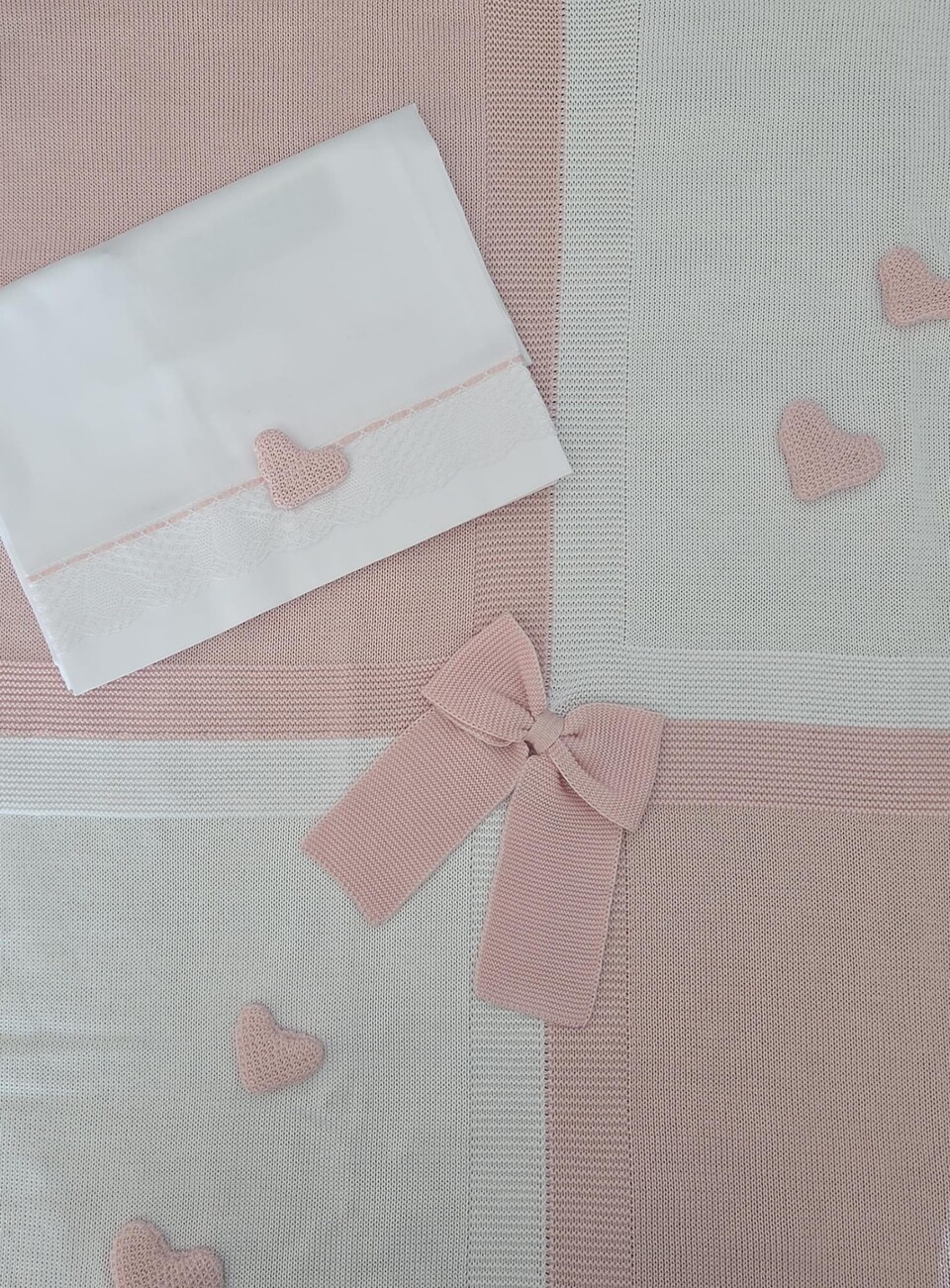 Completo per carrozzina con copertina in filo di cotone e lenzuolino Bianco / Rosa Cipria Marlù