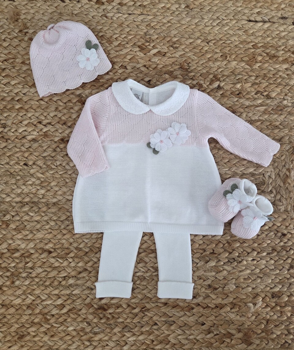 Completo 2 pezzi con cappellino e babbucce Bianco / Rosa Stella taglia 0-3 mesi Marlù
