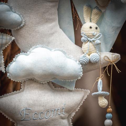Fiocco luna con coniglio uncinetto Gentile Baby Couture Mel14