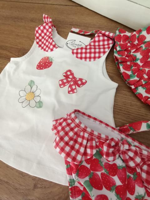 Completo mare 3 pezzi con fragole Mayoral