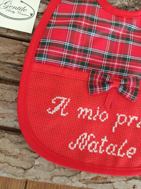 Bavetta Il Mio Primo Natale in Tartan con tasca in tela Aida Gentile Baby Couture