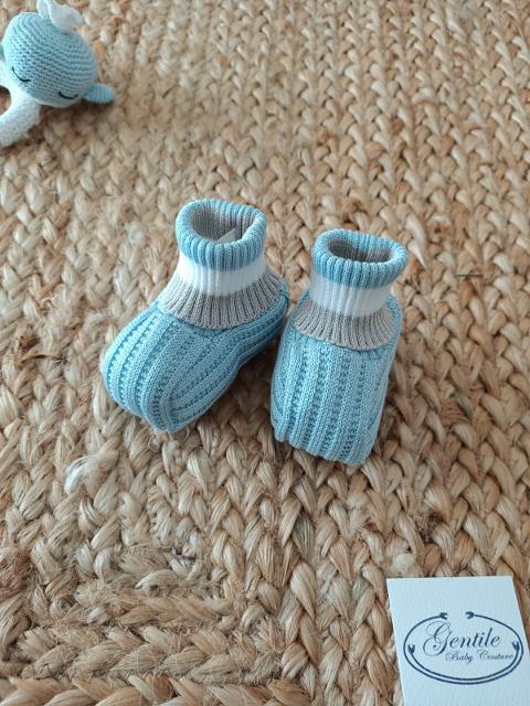 Cappellino e babbucce in filo di cotone Cielo Polvere / Bianco / Noce taglia unica Marlù EF60S