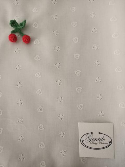 Copertina per carrozzina in pizzo Sangallo con imbottitura Gentile Baby Couture Modello unico realizzato a mano
