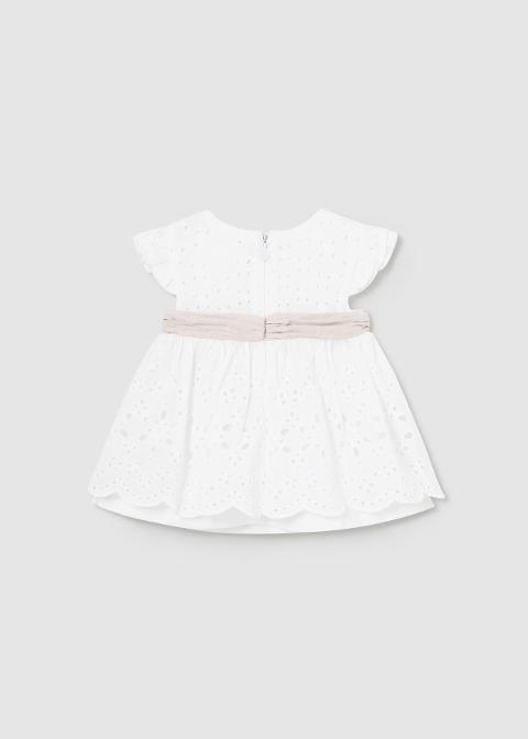 Abito in sangallo con farfalla Bianco Mayoral 1802