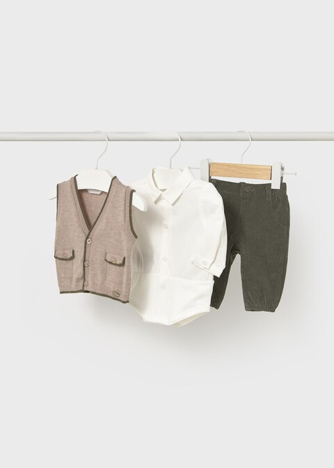 Completo 3 pezzi in caldo cotone Beige / Verde Mayoral