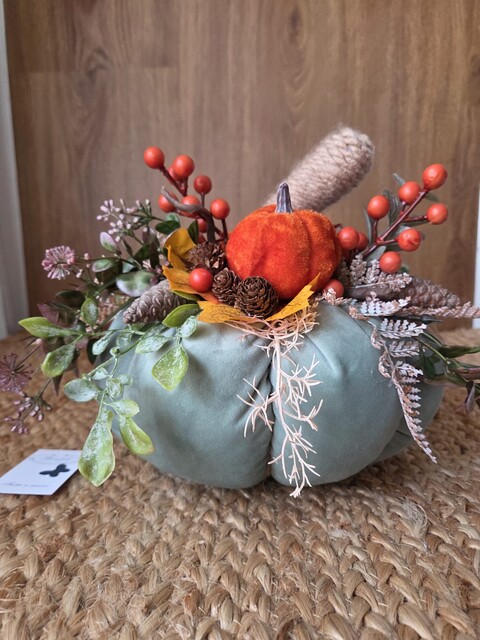 Zucca decorativa in velluto con fiori e rami Gentile Ricami Grande