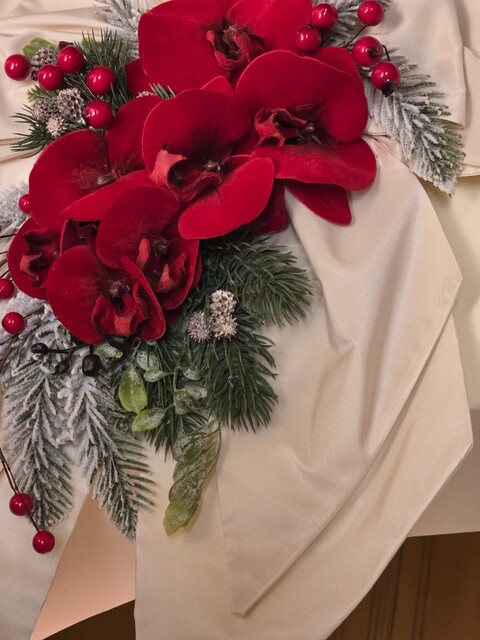 Doppio fiocco annodato in taffetà Crema Gentile Ricami Medio