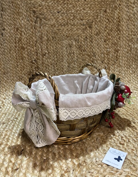 Cesto Natalizio in vimini con cotone e merletto Gentile Ricami