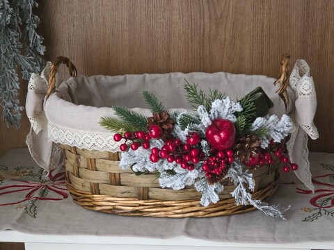 Cesto Natalizio in vimini con cotone e merletto Gentile Ricami