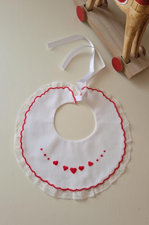 Bavetta in puro cotone Bianco con cuoricini ricamati a mano Gentile Baby Couture