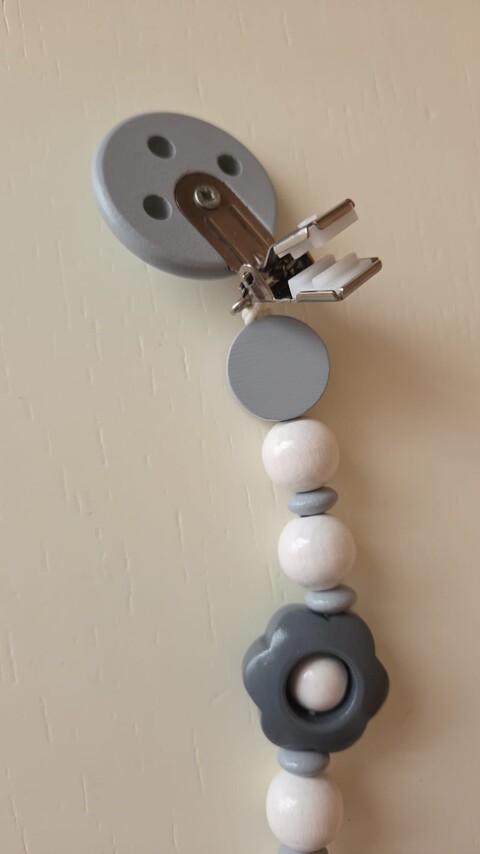 Catenella porta ciuccio in legno naturale Grigio Gentile Baby Couture Fiore