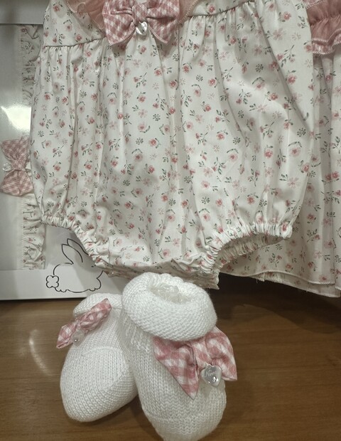 Babbucce in filo di puro cotone Bianco con fiocchetto taglia unica Ninnaoh