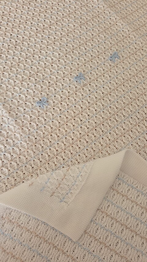 Copertina per carrozzina in filo di puro cotone Bianco / Cielo Polvere / Noce Marlù