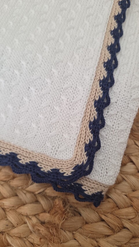 Copertina per carrozzina in filo di puro cotone Bianco / Blu / Sabbia Marlù