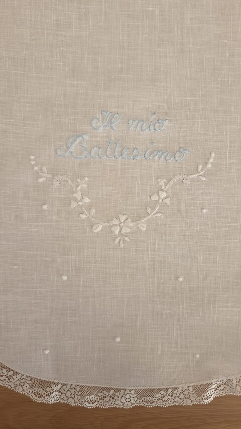 Set Camice Battesimo con fazzoletto in puro lino ricamato a mano Gentile Baby Couture