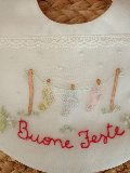 Bavetta Buone Feste Gentile Baby Couture Ricamata a mano