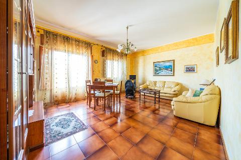 Appartamento in Vendita a Bagheria Periferia (Palermo)