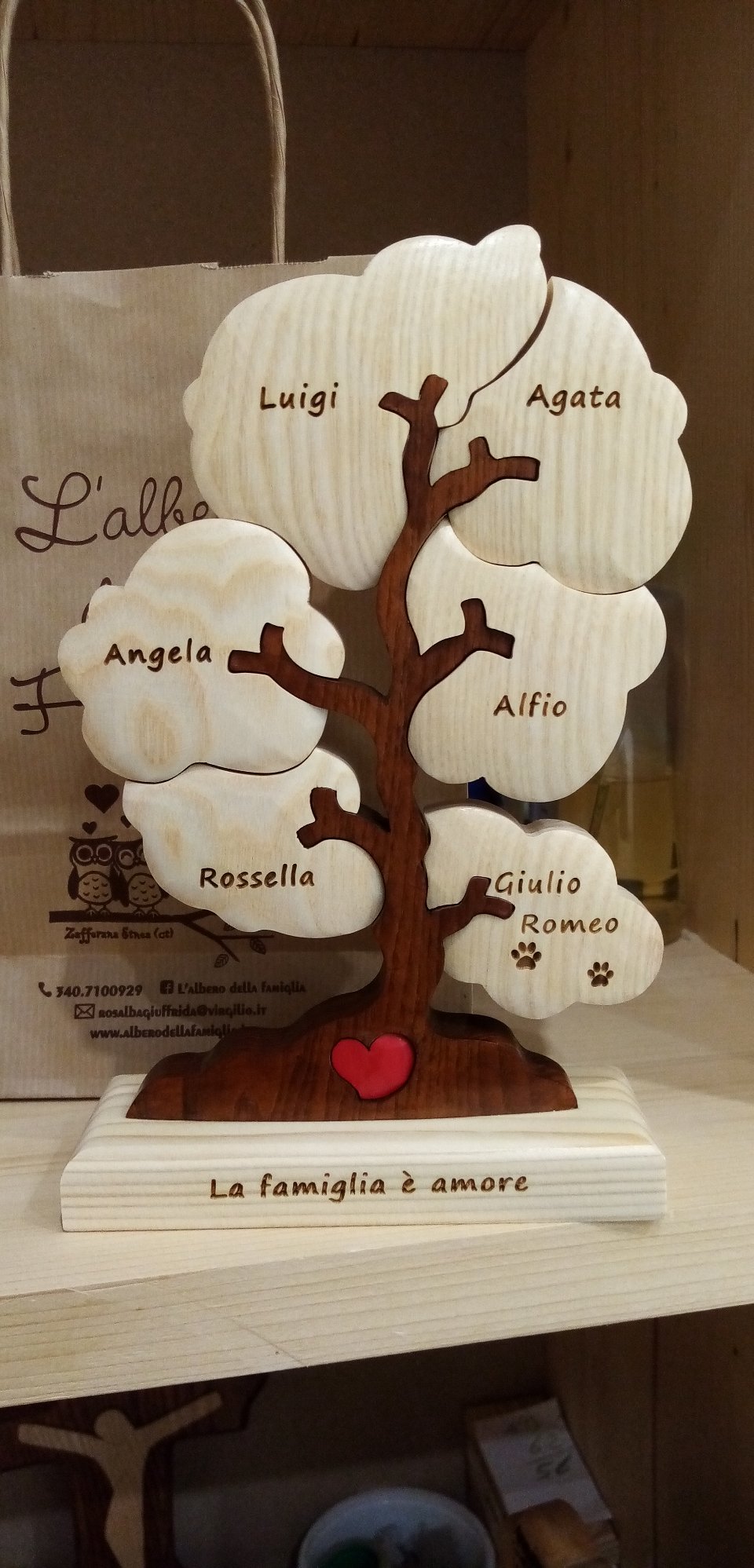 Albero della Famiglia con cuore in legno a 6 componenti