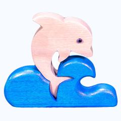Amicizia, intelligenza, benevolenza, sono alcuni dei significati che contraddistinguono questo anima Legno di frassino delfino intagliato manualmente personalizzato