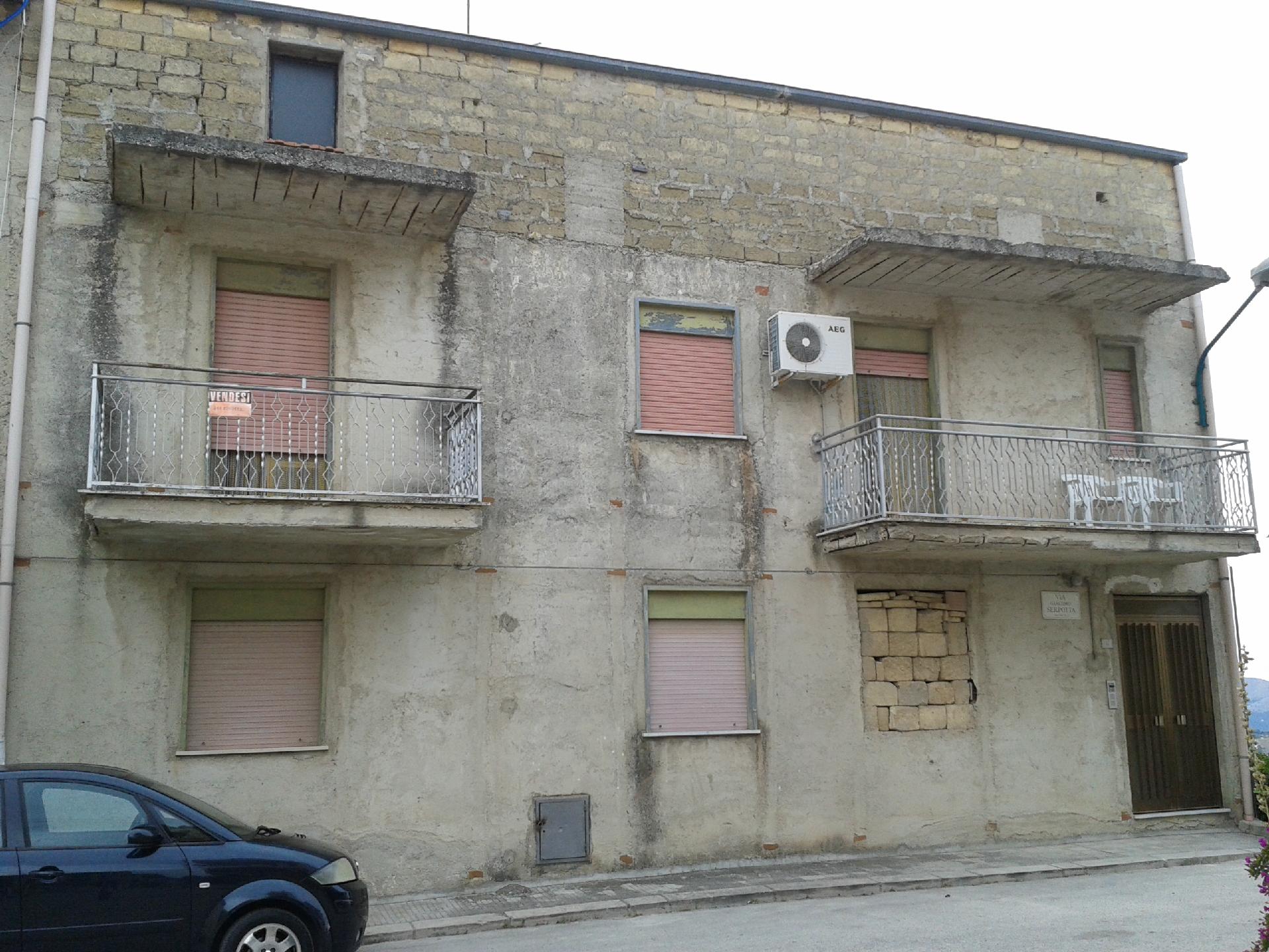 Palazzo / Edificio in Vendita a Chiusa Sclafani San Leonardo (Palermo)
