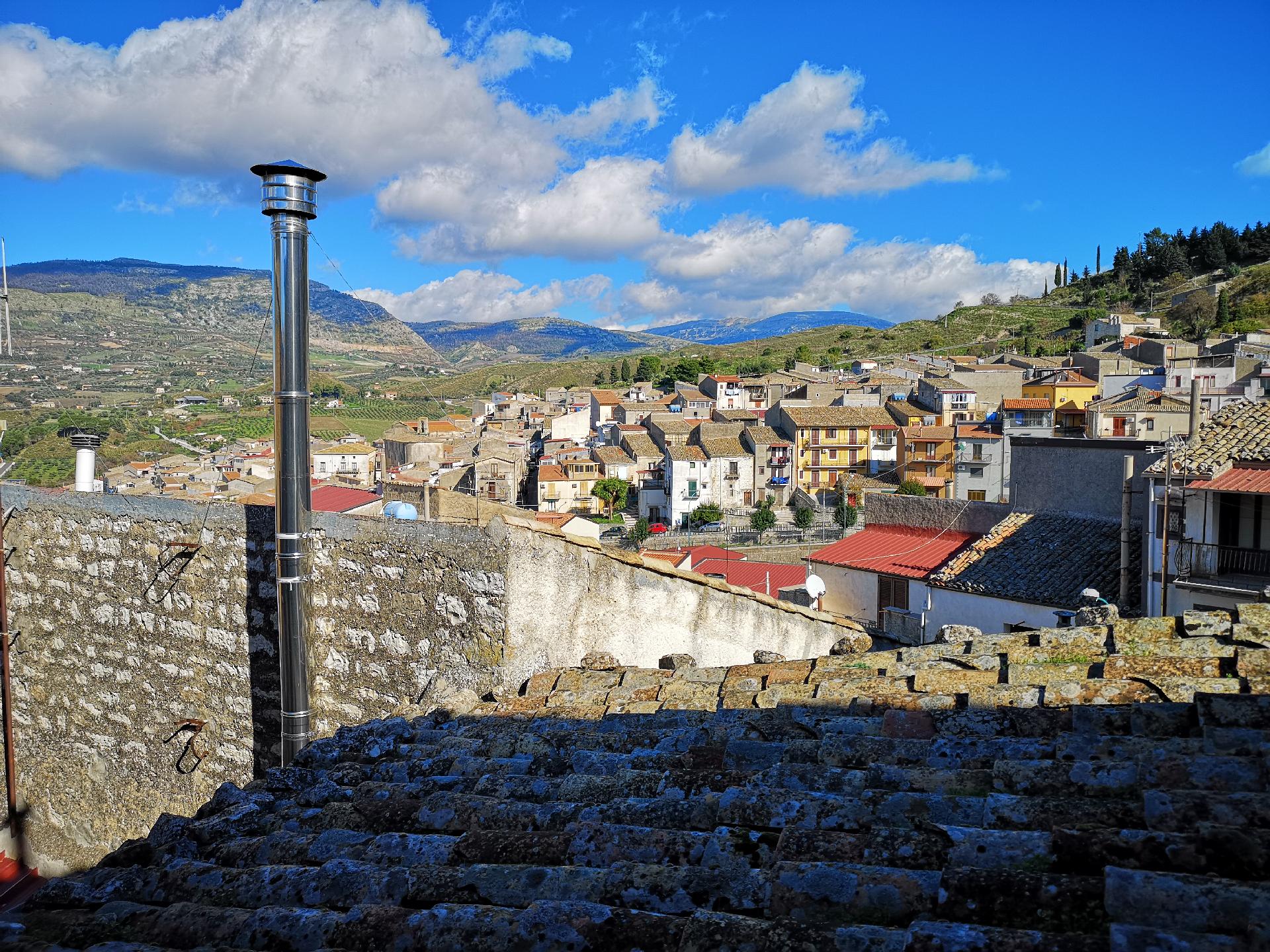 Casa singola in Vendita a Chiusa Sclafani Carmine (Palermo)