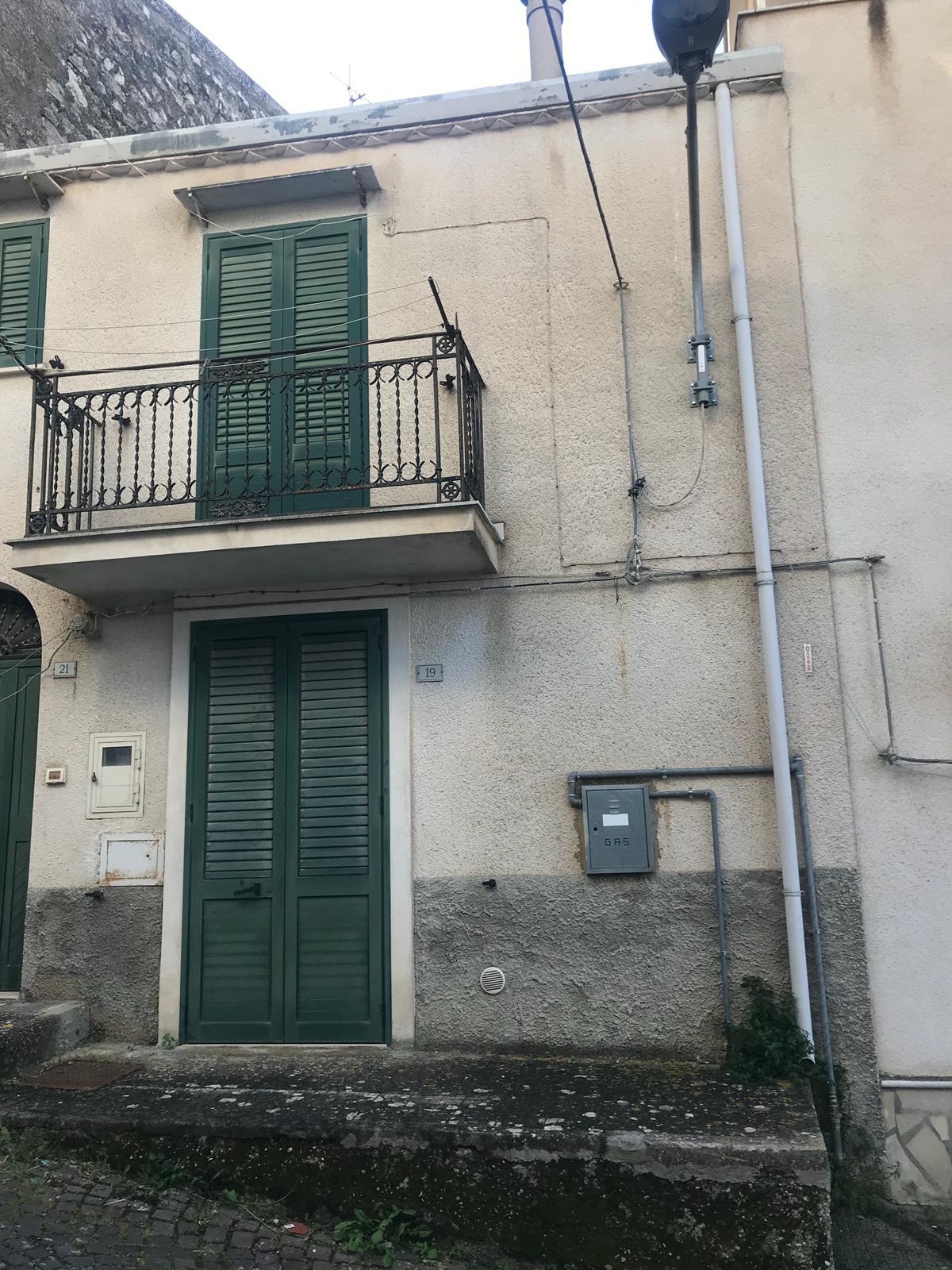 Casa singola in Vendita a Chiusa Sclafani Largo Conte (Palermo)