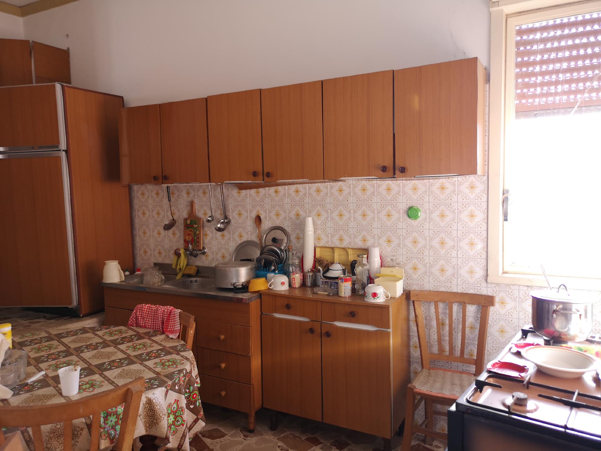 Fabbricato indipendente in Vendita a Giuliana Centro Storico (Palermo)