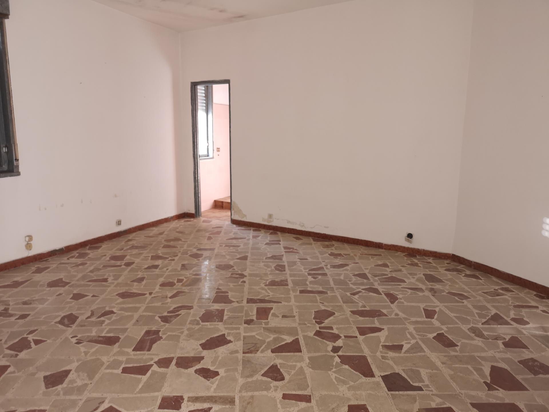 Fabbricato indipendente in Vendita a Giuliana Centro Storico (Palermo)