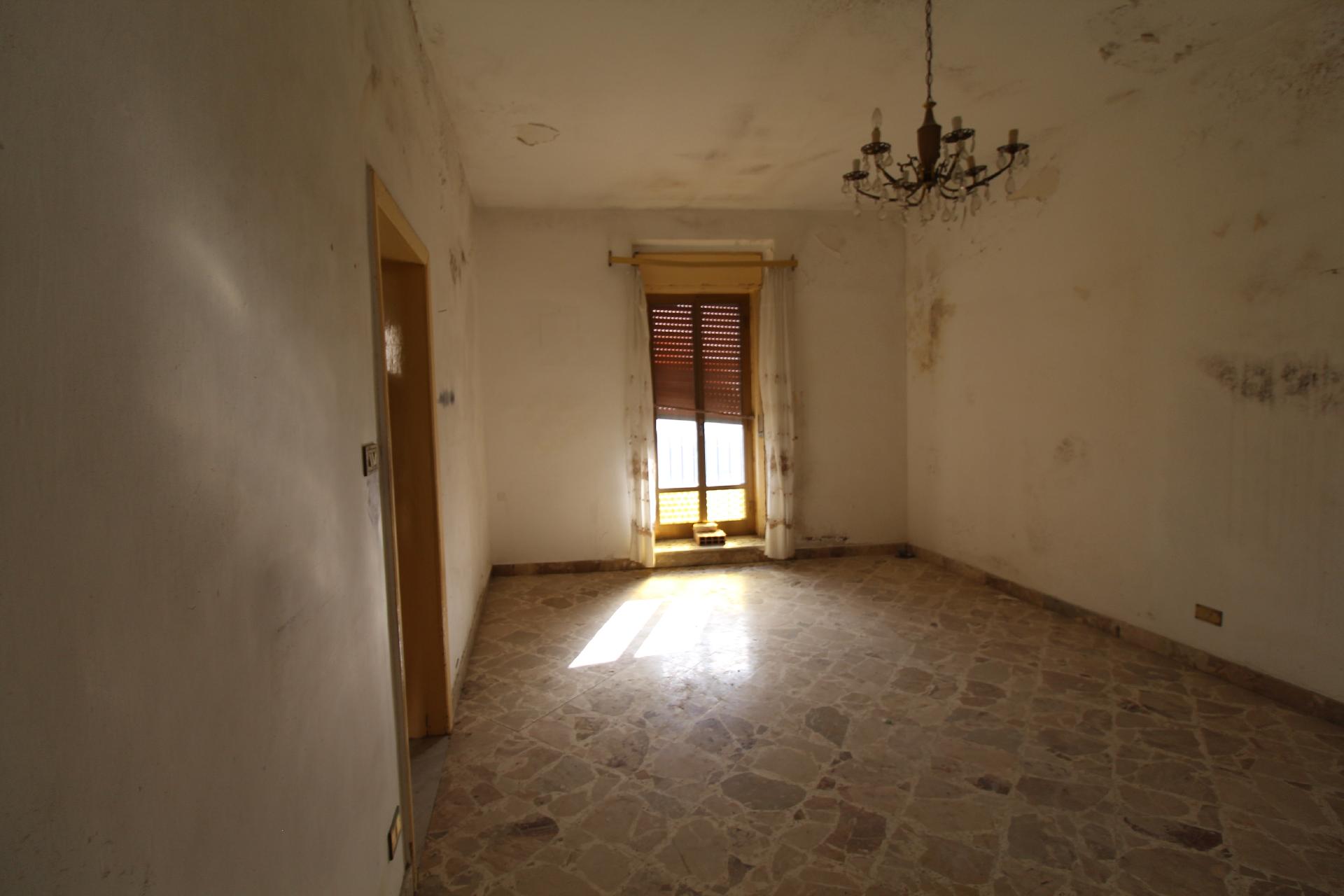 Casa singola in Vendita a Giuliana Centro Storico (Palermo)