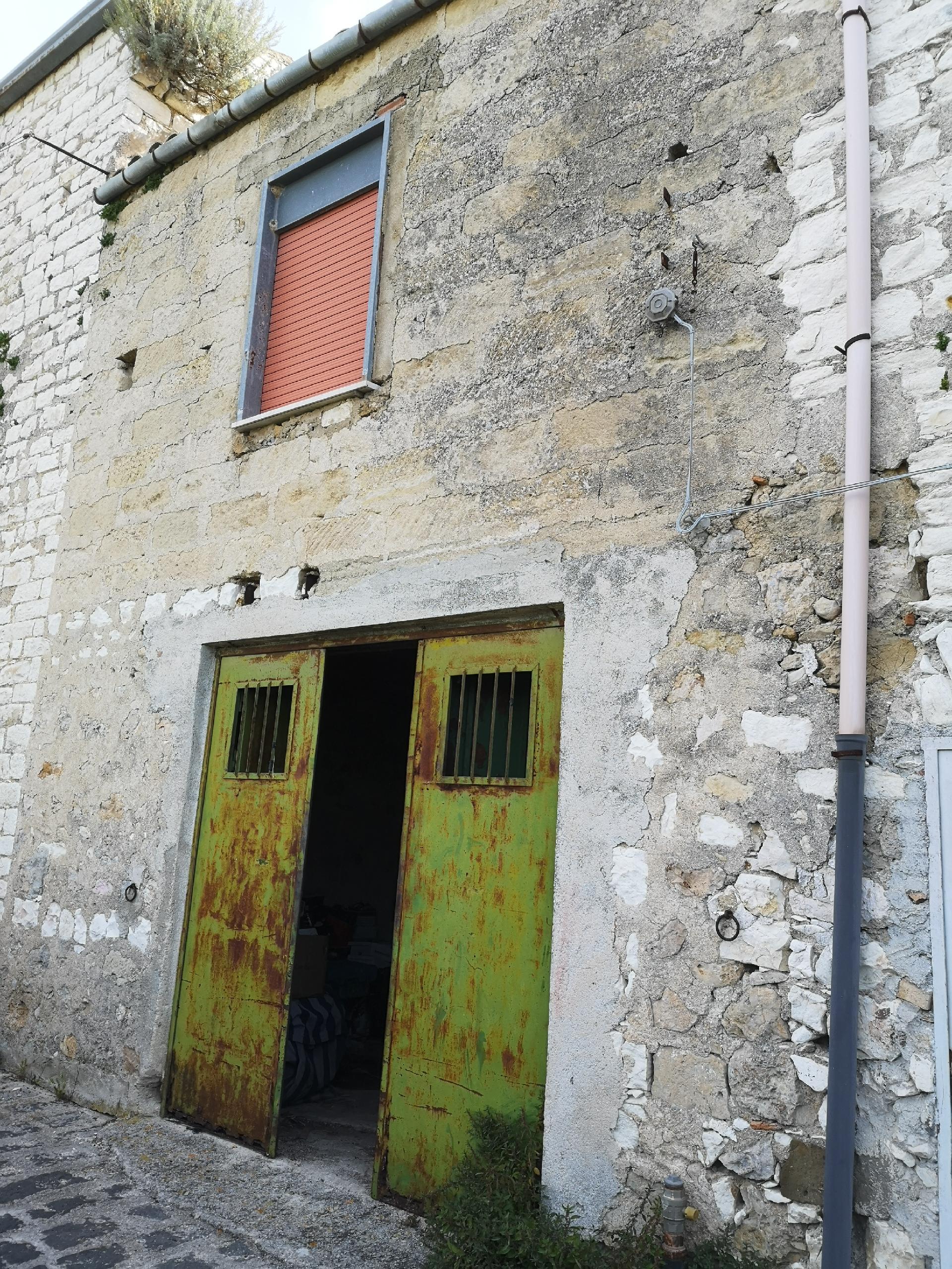 Casa singola in Vendita a Giuliana Centro Storico (Palermo)