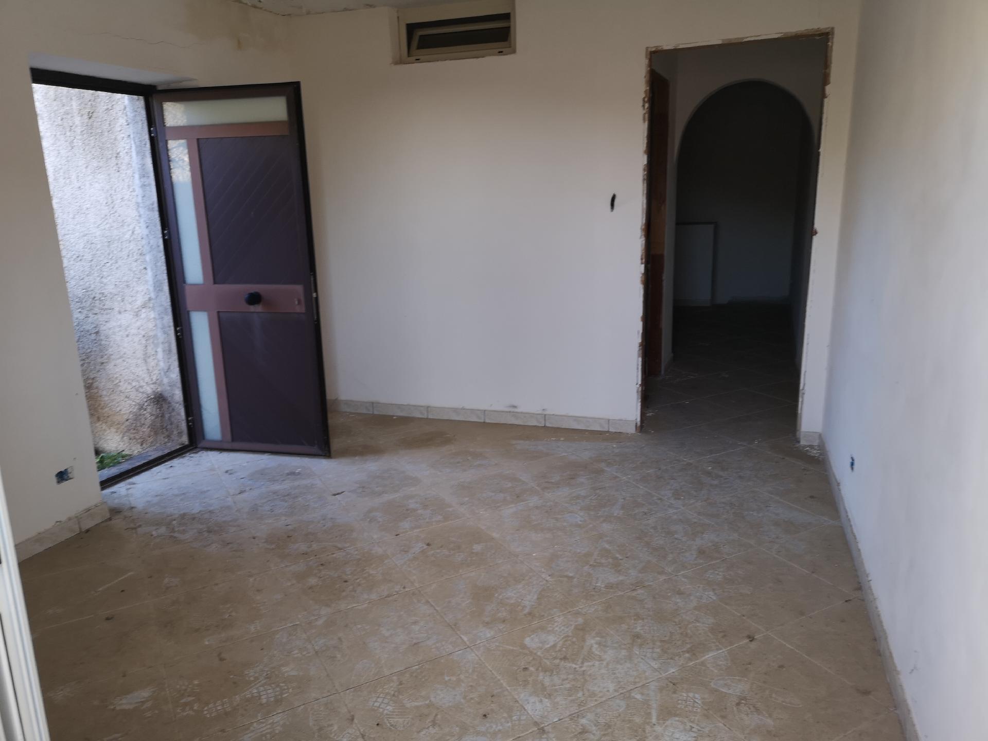 Casa singola in Vendita a Palazzo Adriano Centro storico (Palermo)