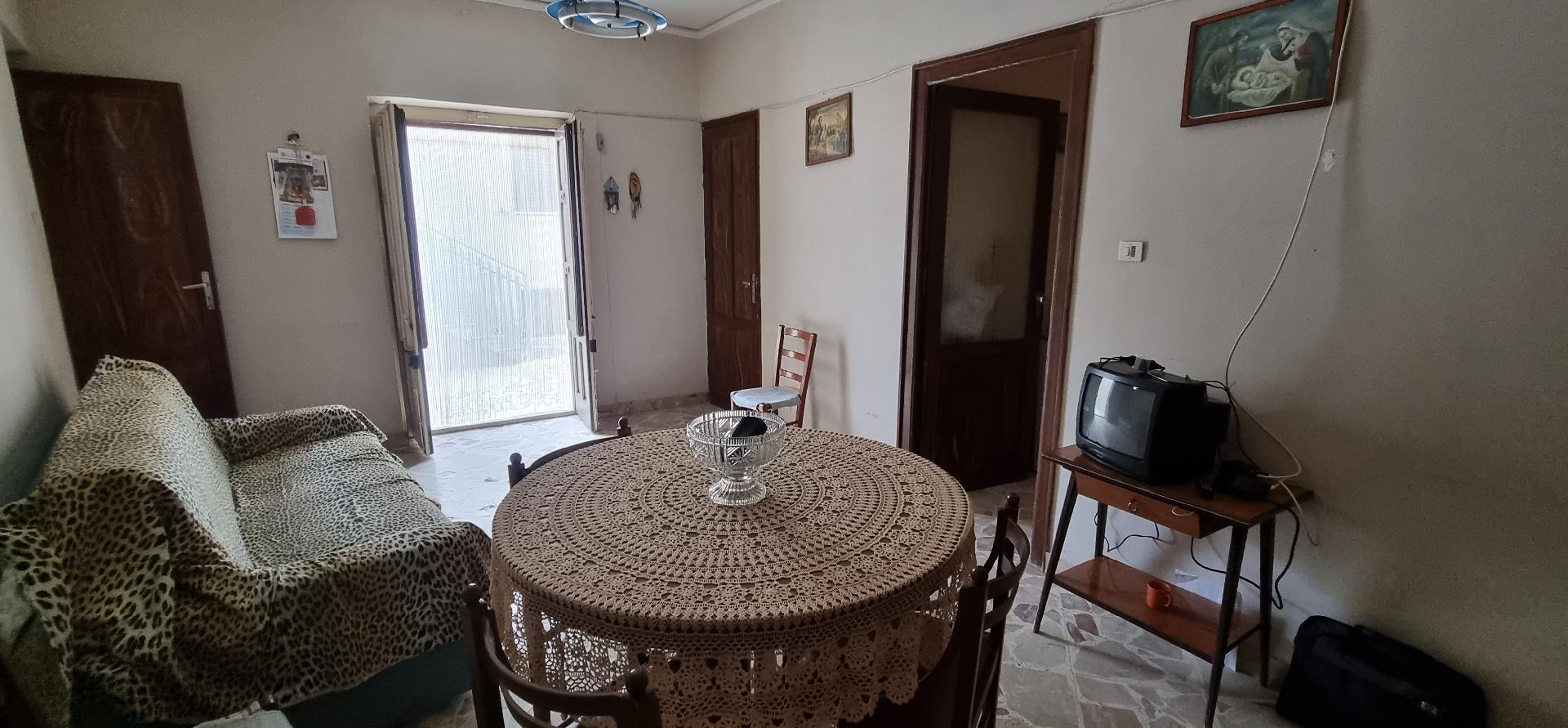 Casa singola in Vendita a Palazzo Adriano Centro storico (Palermo)